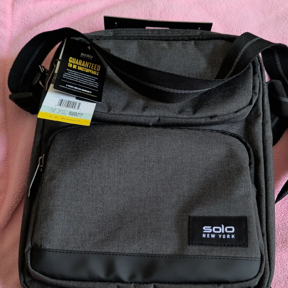 solo New York Men's Messenger Bag - Charcoal